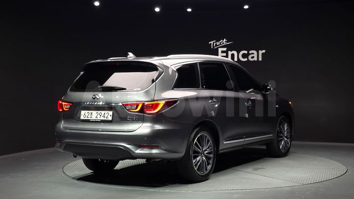 Infiniti QX