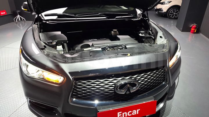Infiniti QX