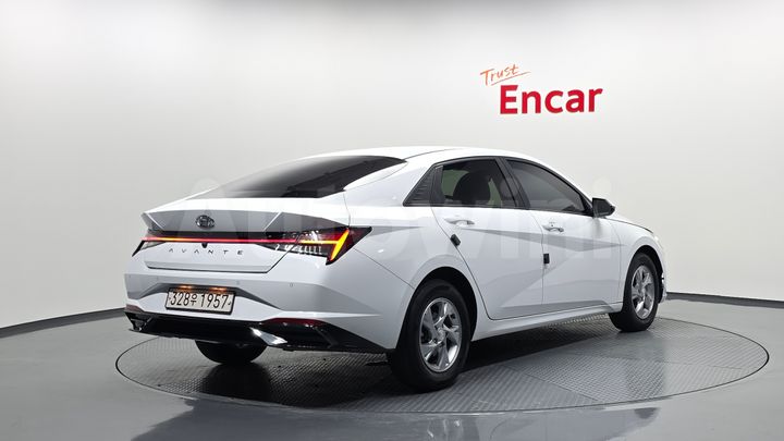 Hyundai Avante 2021 — 2