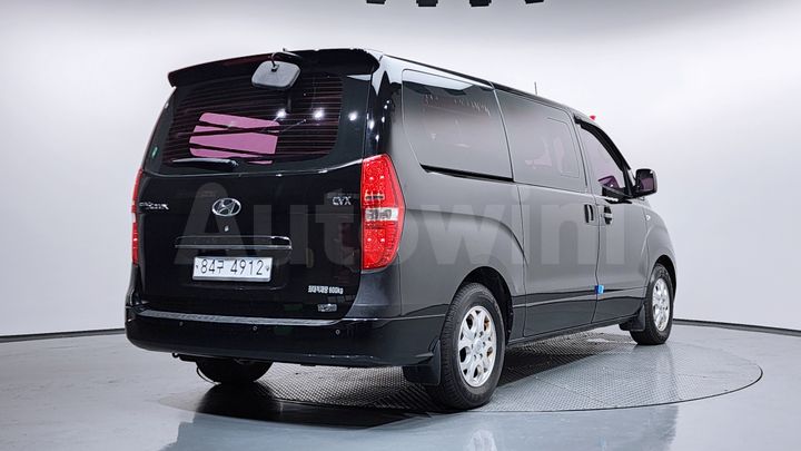 Hyundai Starex 2014 — 2