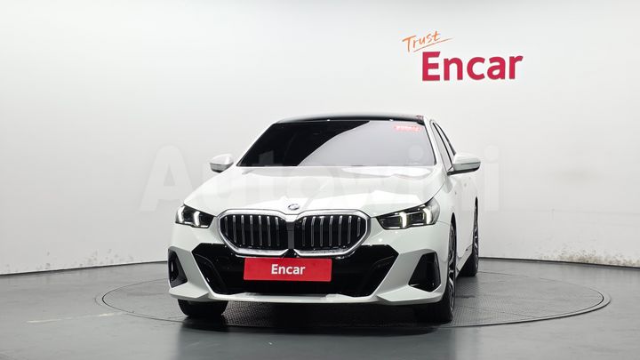 BMW 5 Series 2025 — 2