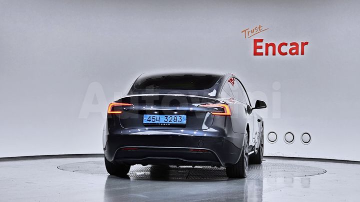 Tesla Model 3 2024 — 4