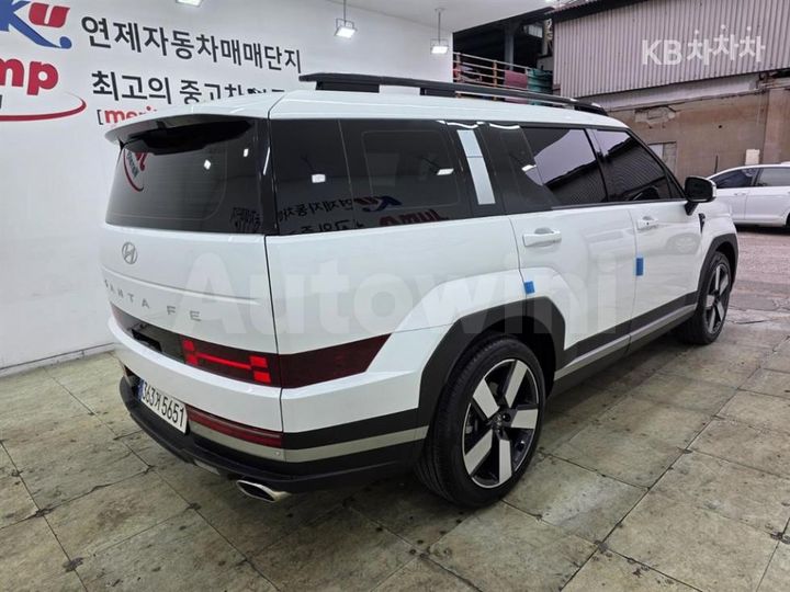 Hyundai SantaFe 2024 — 5
