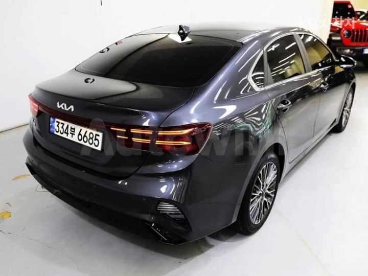 Kia K3 2022 — 5