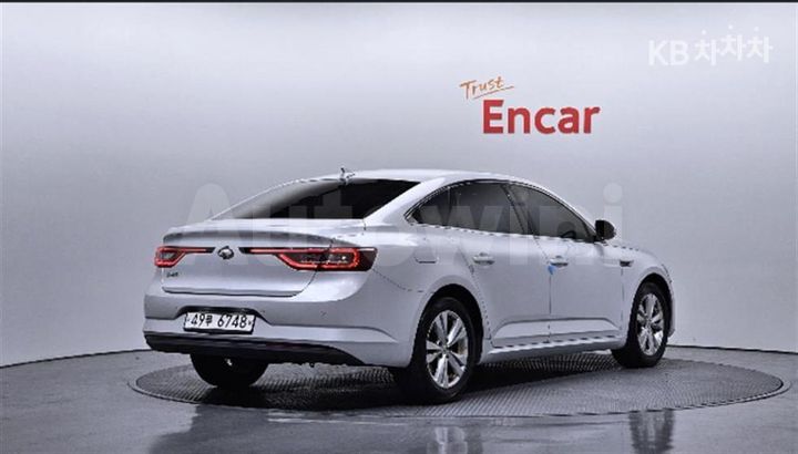 Renault SM6 2019 — 2
