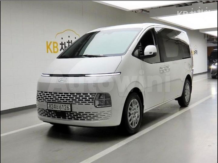 Hyundai Staria 2025 — 2
