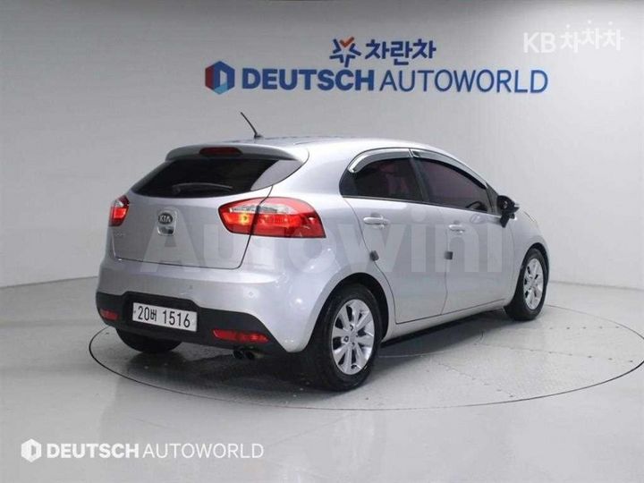 Kia Pride 2014 — 2