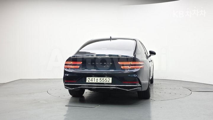 Genesis G80 2025 — 4