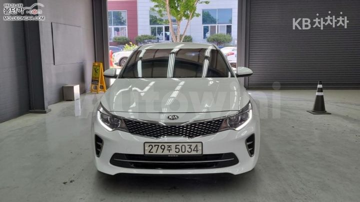 Kia K5 2016 KNAGT411BGA018014 — 3
