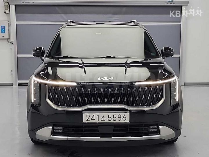 Kia Carnival 2025 KNANE81ABSS038374 — 2