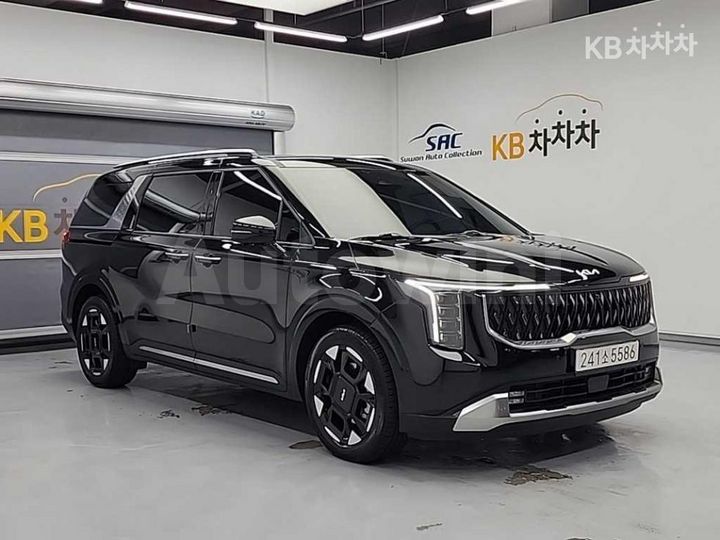 Kia Carnival 2025 KNANE81ABSS038374 — 4