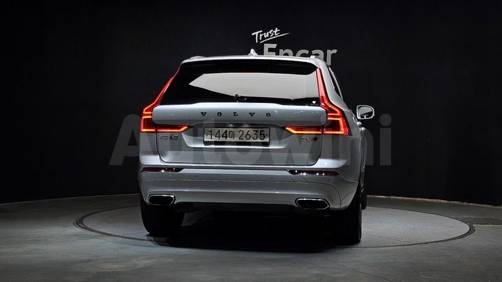 Volvo XC60 2020 — 4