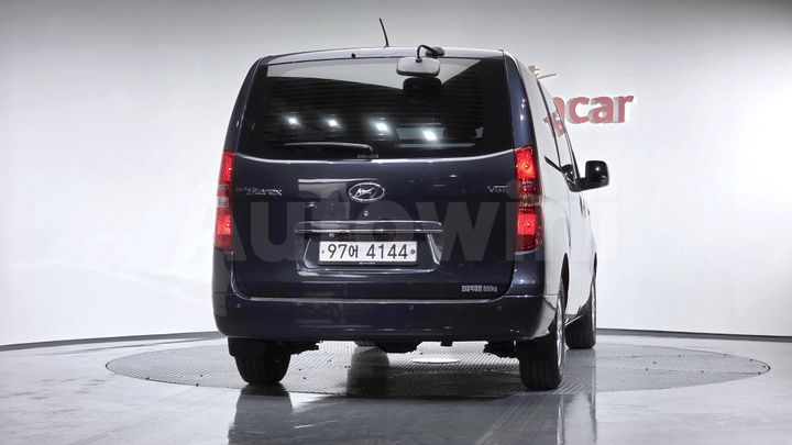 Hyundai Starex 2019 — 3