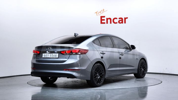 Hyundai Avante 2018 — 2