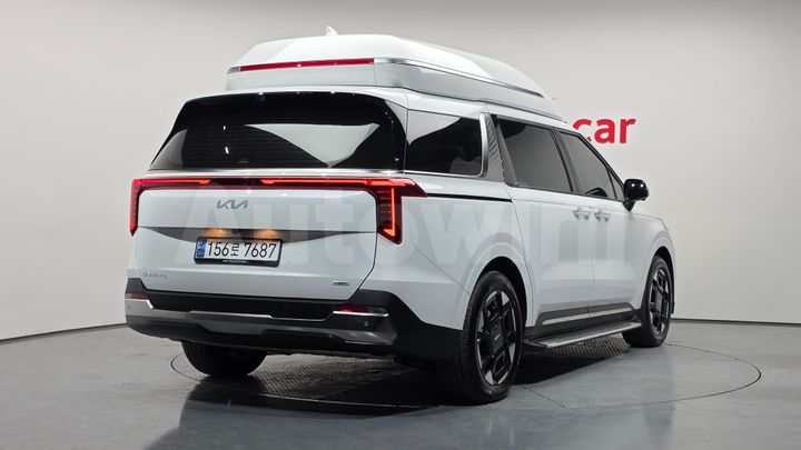 Kia Carnival 2025 — 2