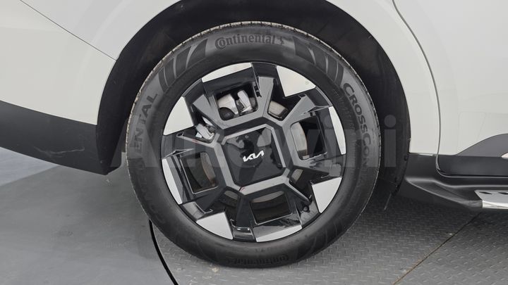 Kia Carnival 2025 — 5