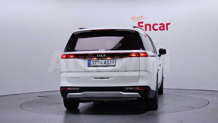 Kia Carnival 2023 — 4
