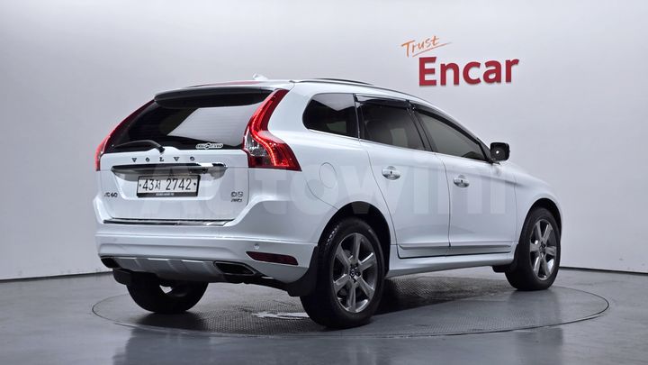 Volvo XC60 2014 — 2
