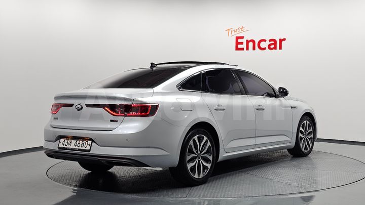 Renault SM6 2017 — 2
