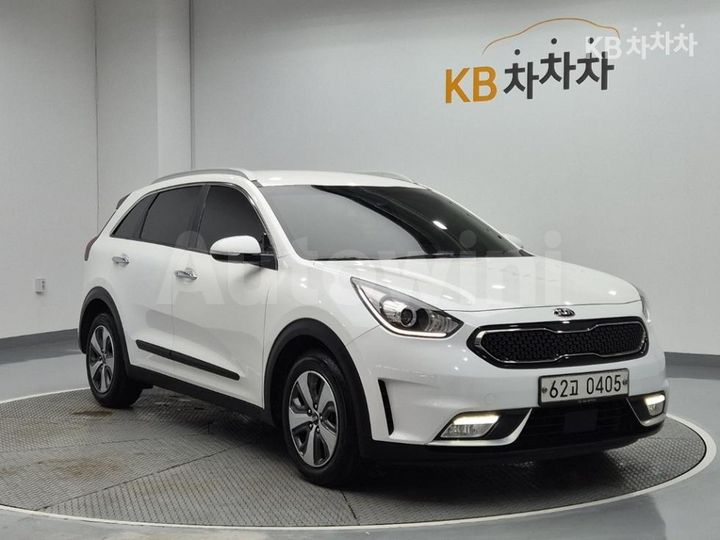 Kia Niro 2017 — 2