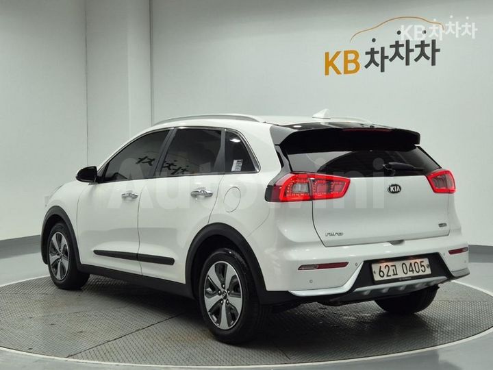 Kia Niro 2017 — 3