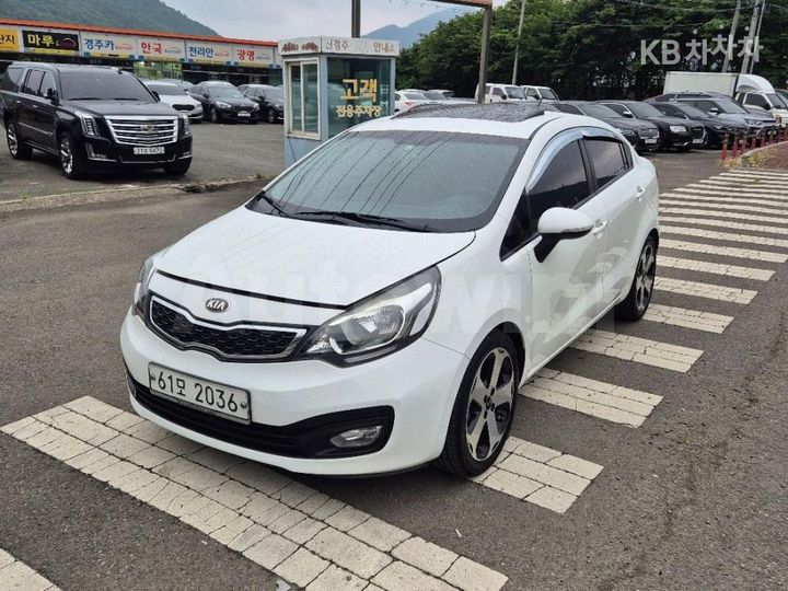 Kia Pride 2013 — 2