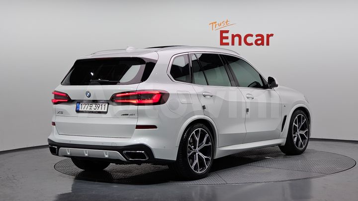 BMW X5 2022 — 2