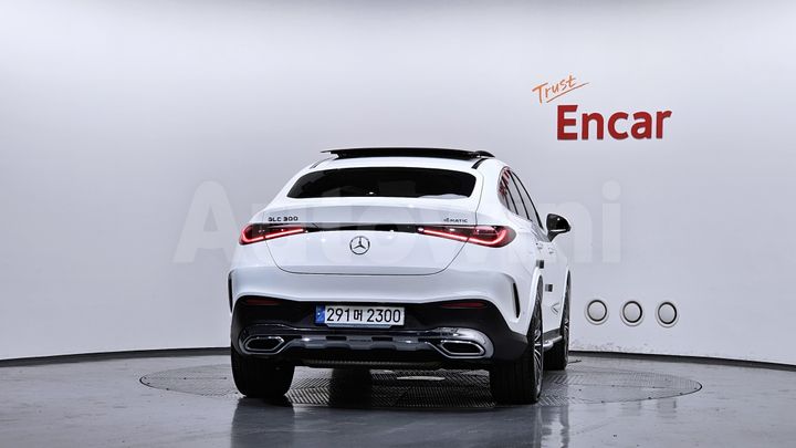 Mercedes Benz GLC Class 2024 — 4