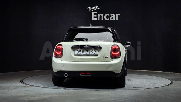 Mini Cooper 2017 — 4