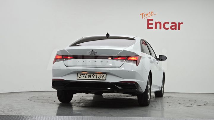Hyundai Avante 2021 — 4
