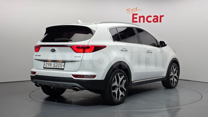 Kia Sportage 2018 — 2