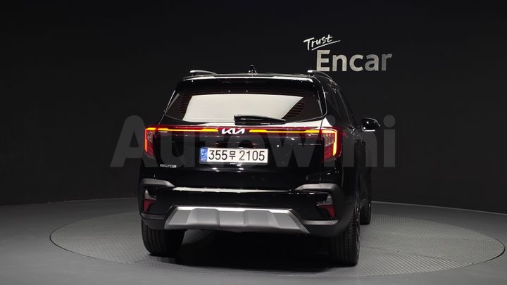 Kia Seltos 2023 — 4