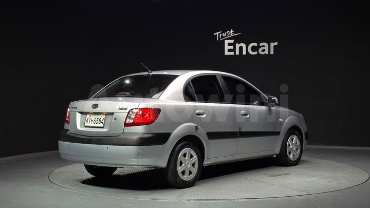Kia Pride 2007 — 2