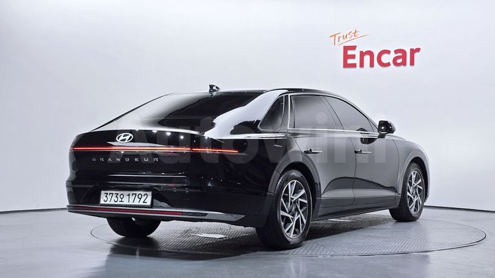 Hyundai Grandeur 2023 — 2