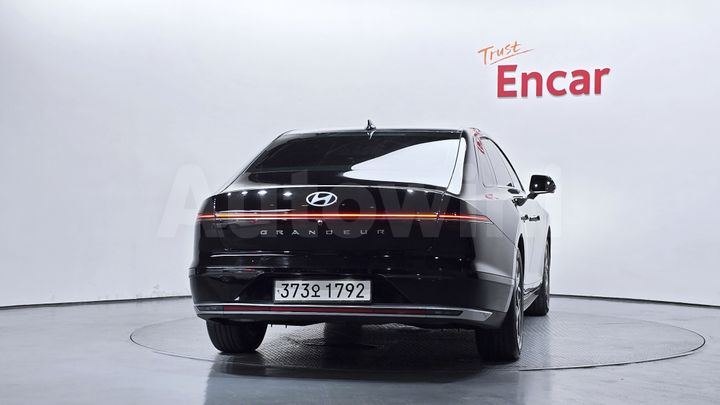 Hyundai Grandeur 2023 — 4