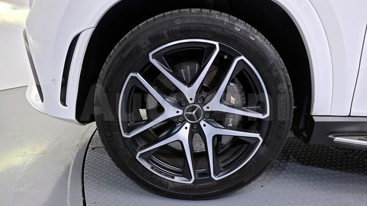 Mercedes Benz GLE Class 2023 — 5