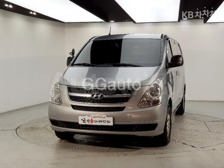 Hyundai Starex 2016 — 2