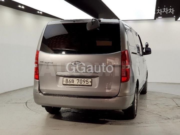 Hyundai Starex 2016 — 3