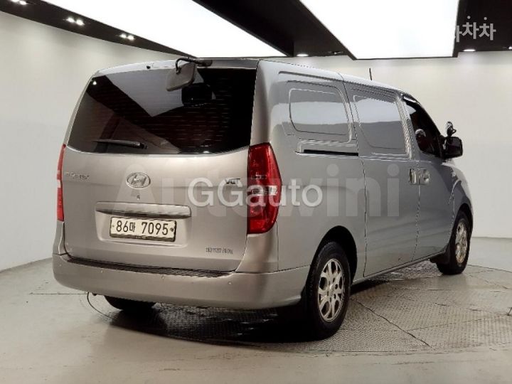 Hyundai Starex 2016 — 4