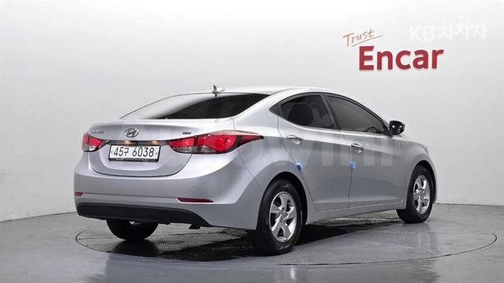 Hyundai Avante 2015 — 2