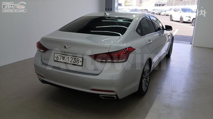 Hyundai Genesis 2016 KMHGL41DDGU105415 — 2