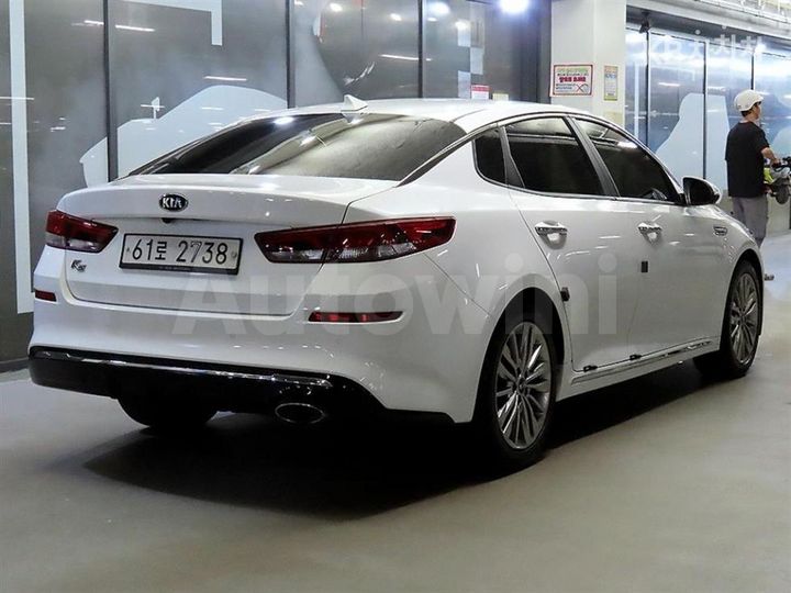 Kia K5 2019 KNAGW411BKA259698 — 4