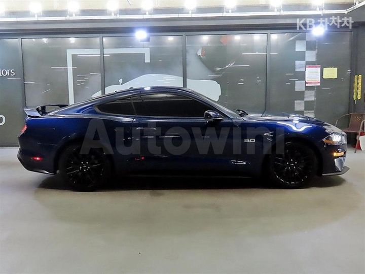 Ford Mustang 2019 1FA6P8CF0K5128030 — 3