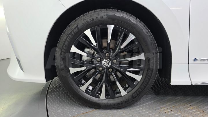 Toyota Alphard 2025 — 5
