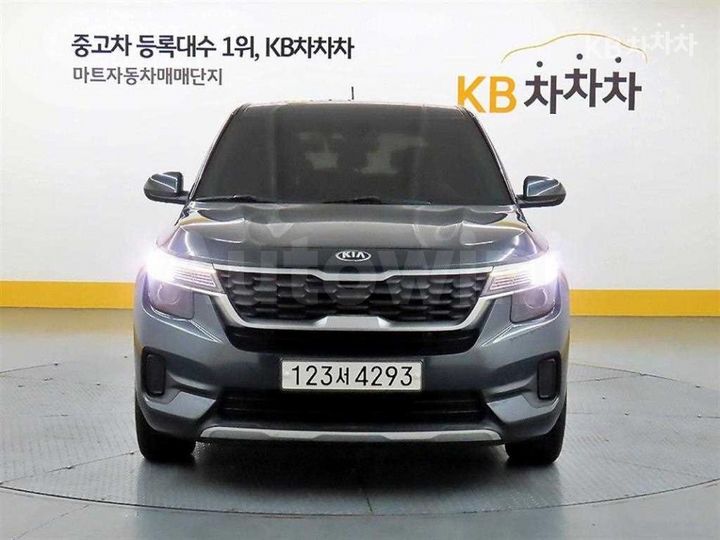 Kia Seltos 2020 KNAEP812GLK028751 — 2