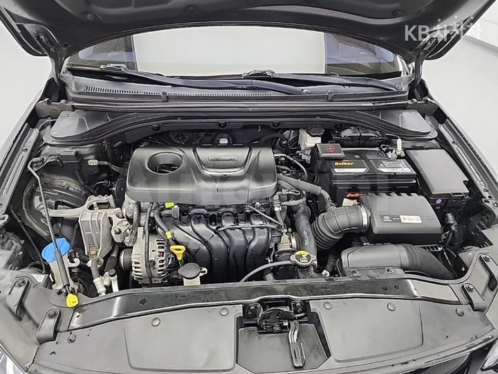 Hyundai Avante 2018 KMHD741DBJU694902 — 5