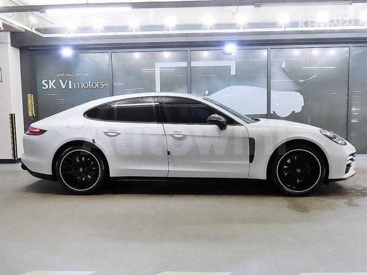 Porsche Panamera 2023 — 3
