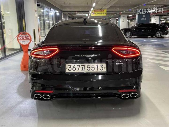 Kia Stinger