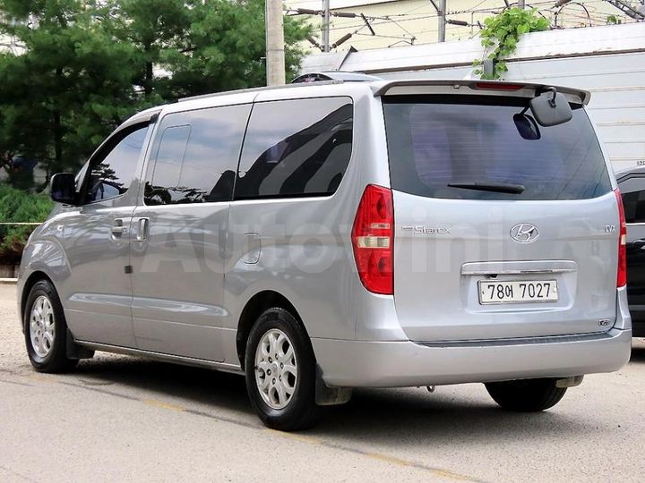 Hyundai Starex 2011 — 3