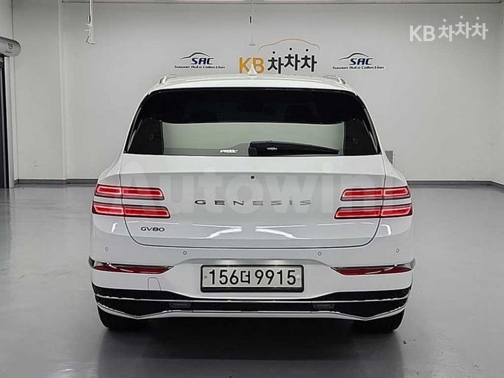 Genesis GV80 2024 KMTHC81CBRU185059 — 4